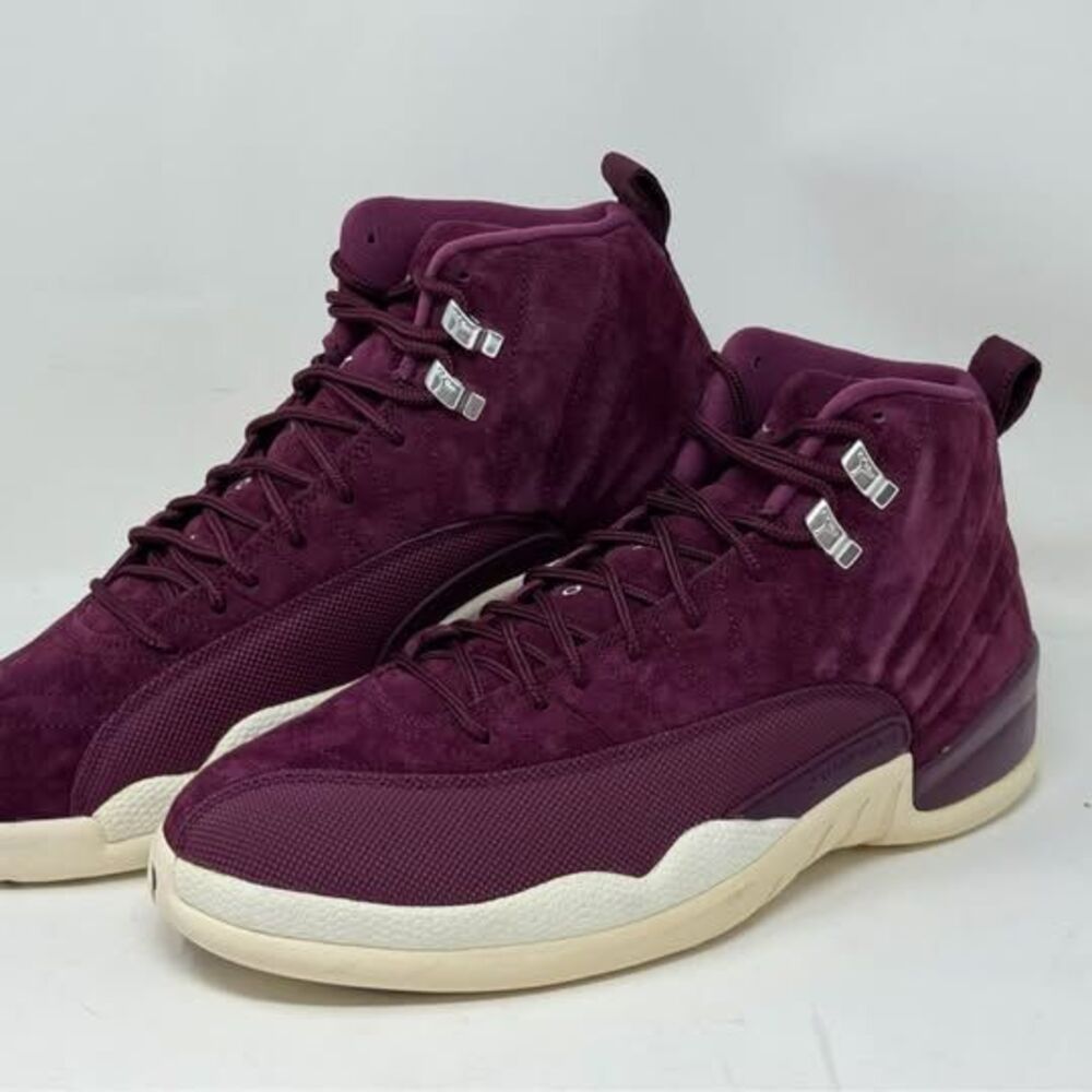 Air Jordan 12 Retro Bordeaux